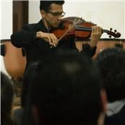 Profesor de música, imparte clases en Barrancabermeja y bucaramanga